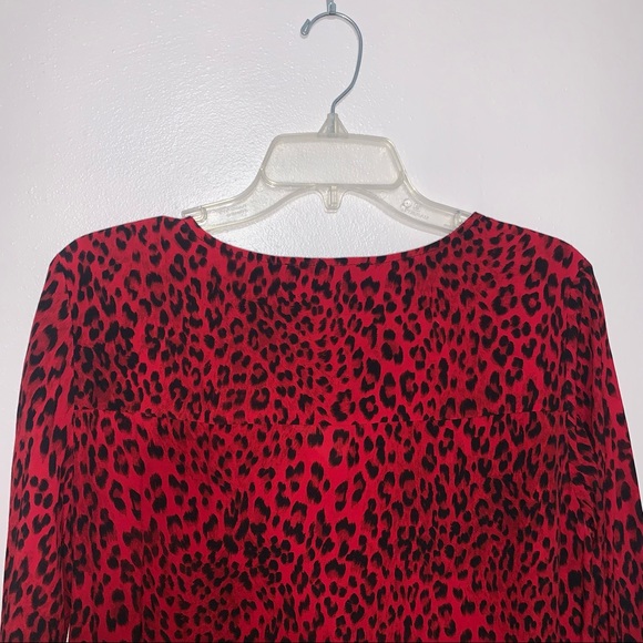 NWT Sanctuary size small blouse animal print - Picture 9 of 10